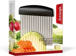 TRIANGLE roestvrijstalen decoratieve golfsnijder 9cm - fruit - groenten - aardappel - boter met zwart kunststof handvat