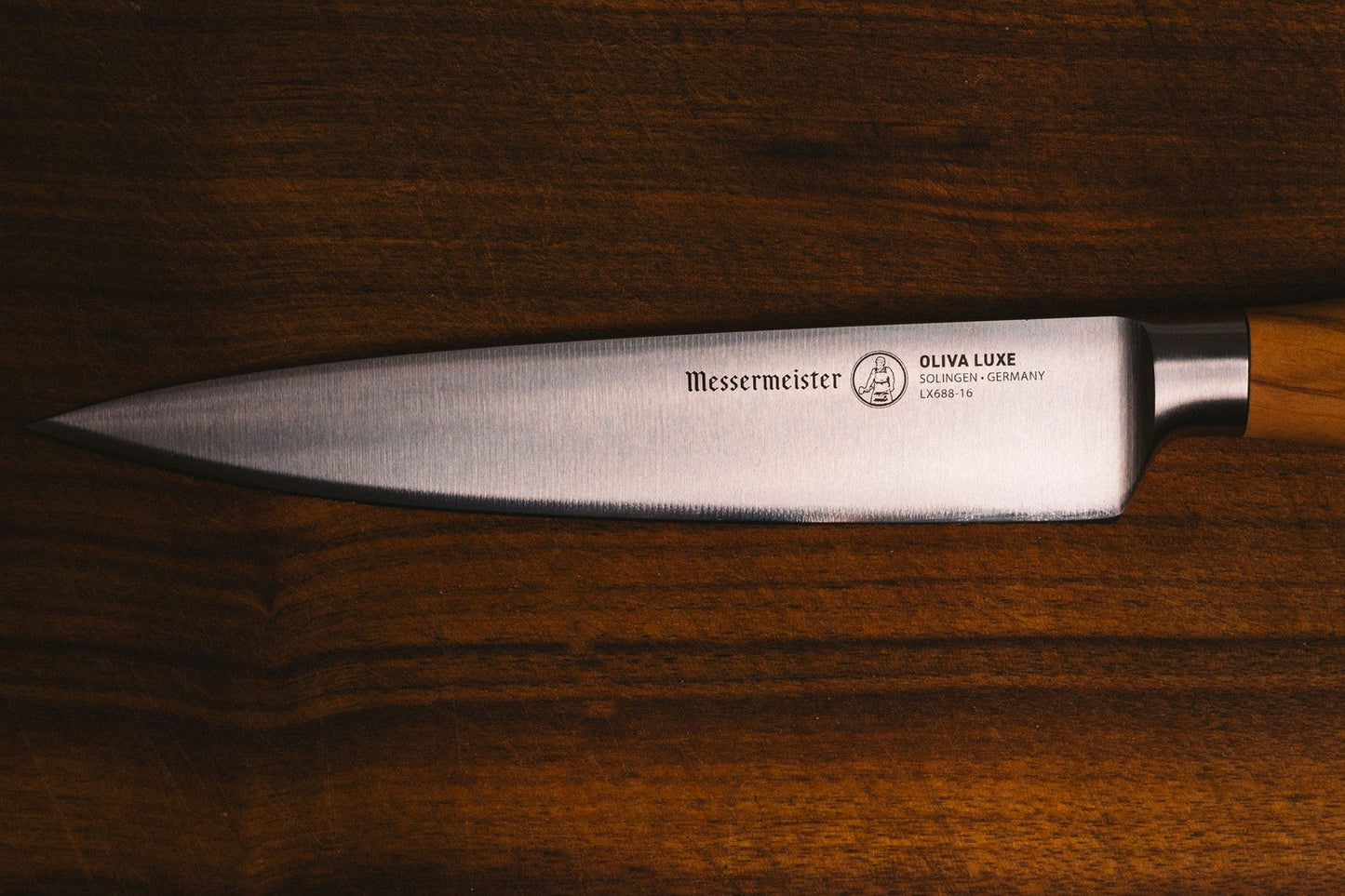 MESSERMEISTER serie OLIVA LUXE 16cm universeel mes met olijfhouten heft