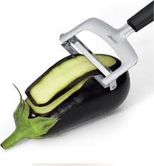 TRIANGLE RVS komkommer- courgette- groentesnijder met 3 messen zwart PP kunststof